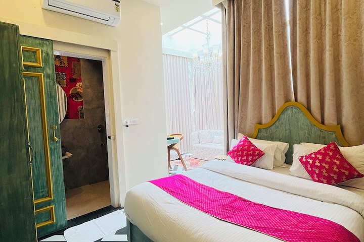 Room 30 of 167