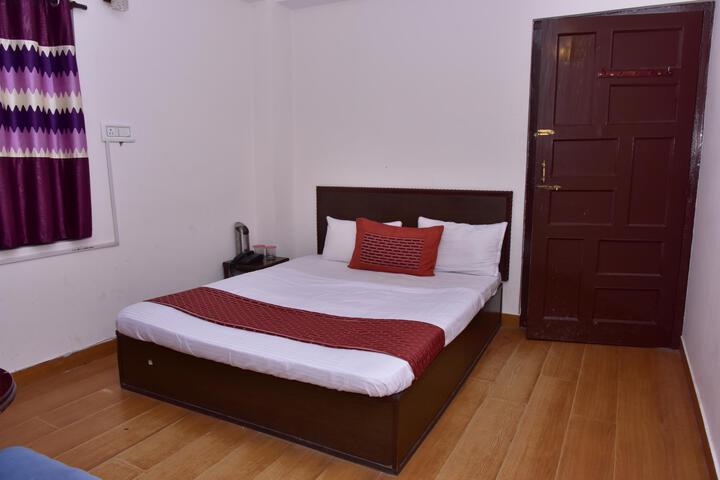 Hotel Laljee