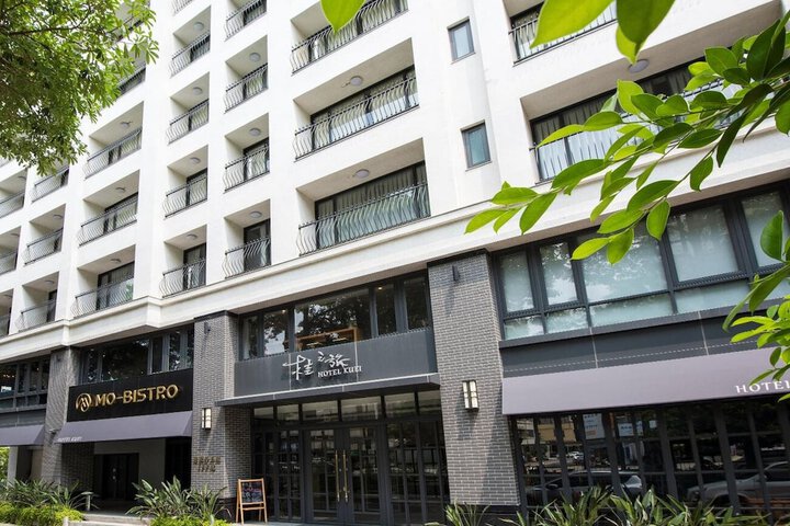 Hotel 76 of 77