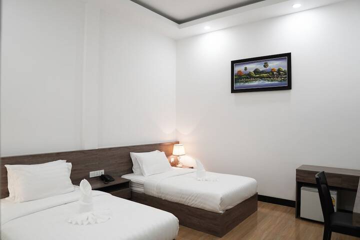 Room 15 of 40