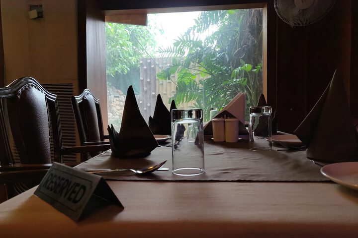 Dining 47 of 59