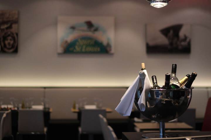 Dining 85 of 116
