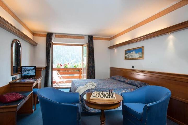 Room 14 of 51