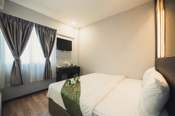 Room 15 of 24