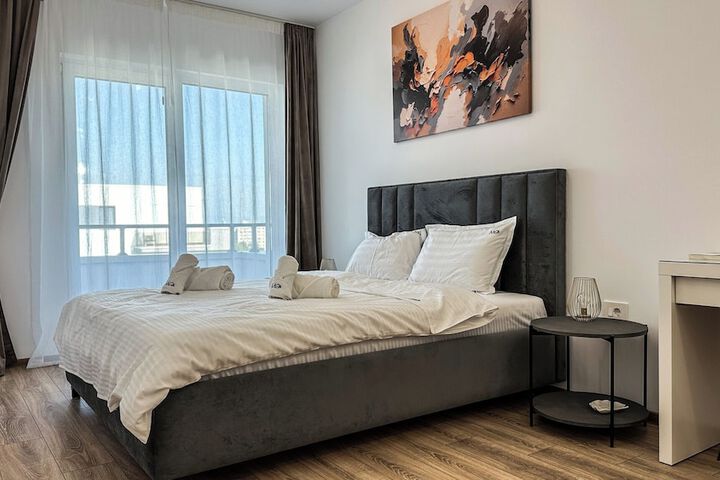 Room 49 of 653