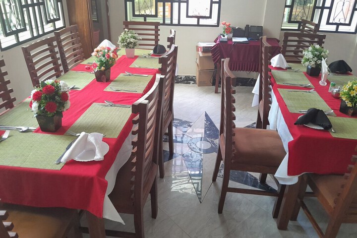 Dining 57 of 65