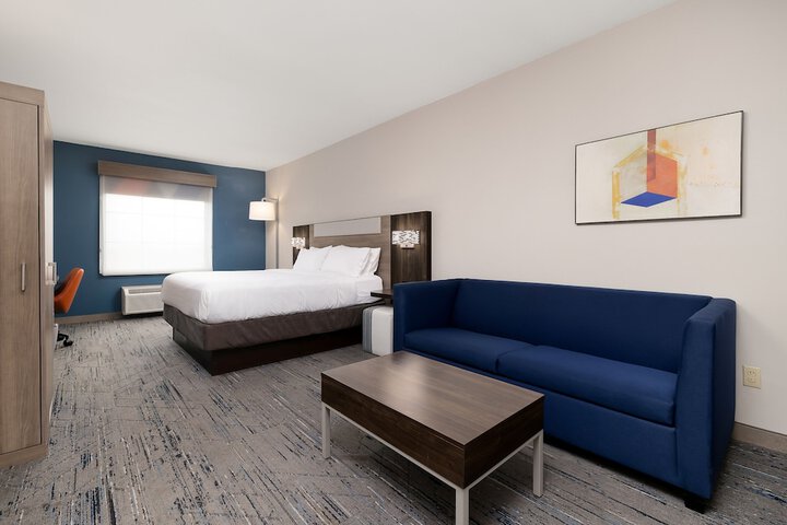 Room 19 of 50