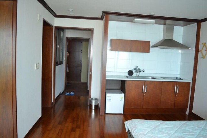 Room 2 of 14