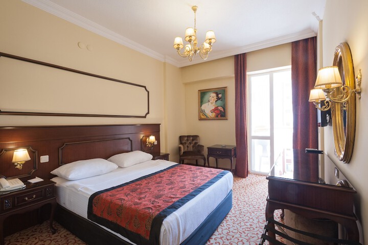 Room 20 of 120