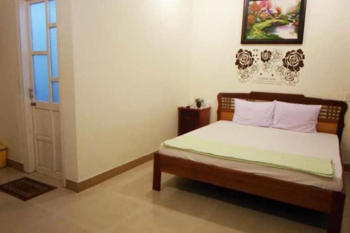 Room 25 of 37