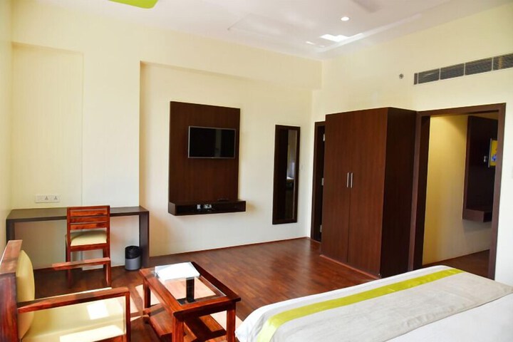Room 21 of 39