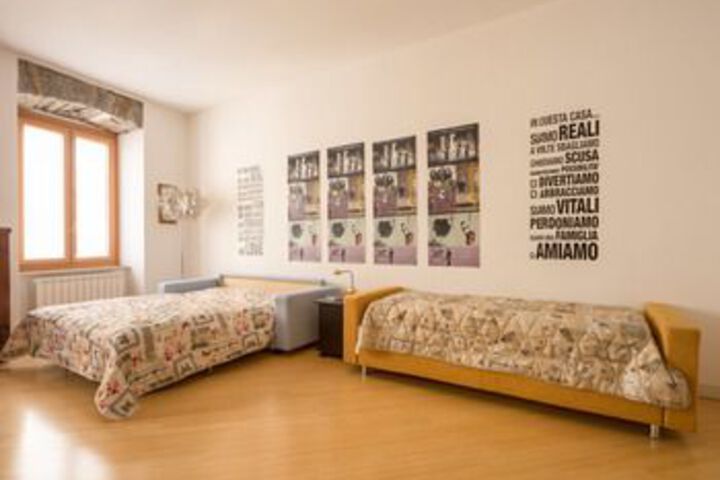 Room 5 of 14