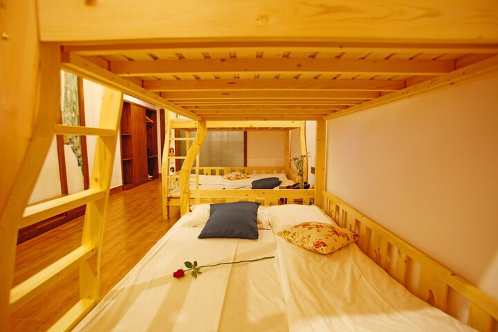 Room 41 of 69
