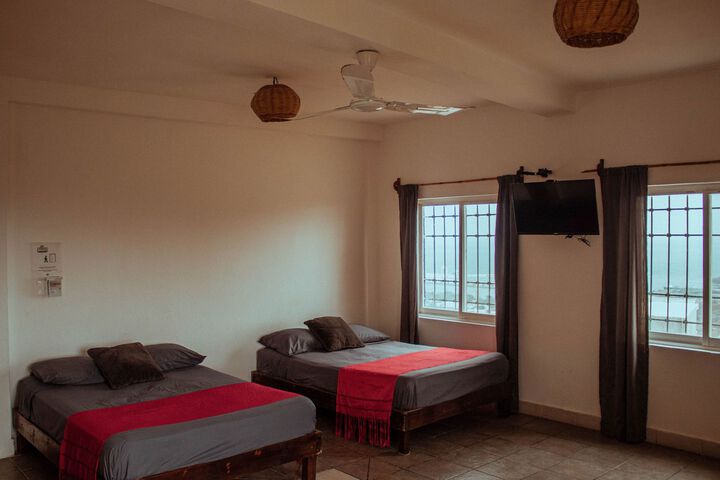 Room 34 of 42