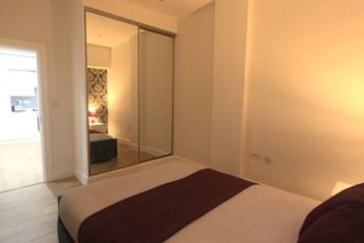 Room 8 of 23