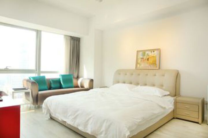 Room 15 of 36