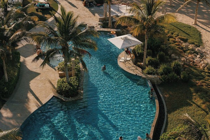 Pool 83 of 176