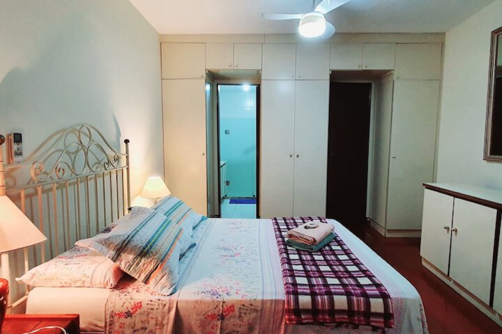 Room 6 of 34