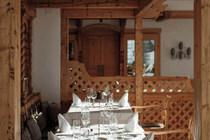 Dining 59 of 70