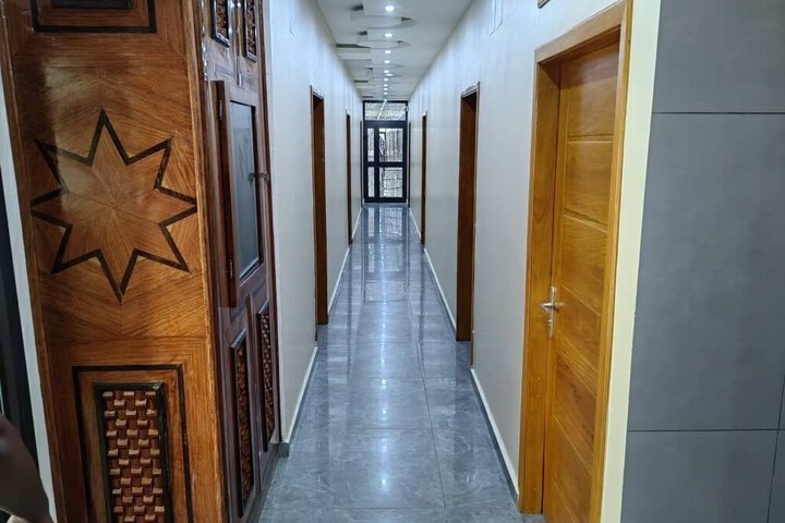 Room 10 of 25