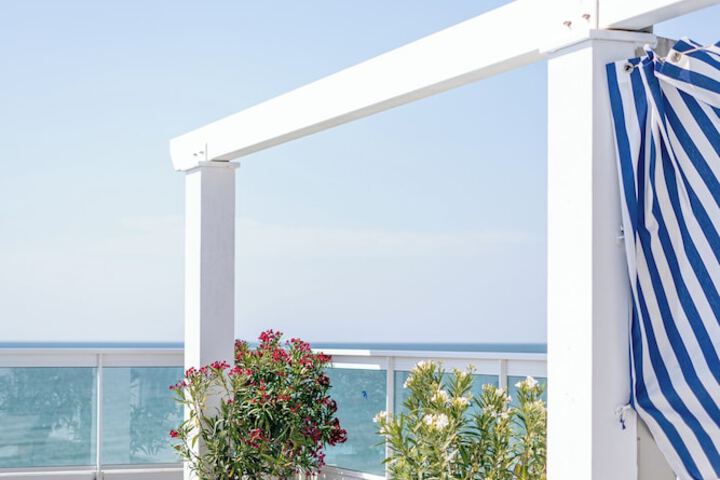 Sundeck 141 of 154