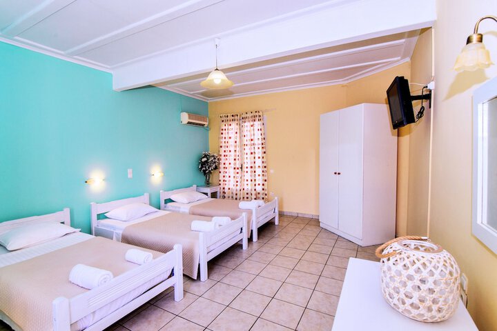Room 12 of 23