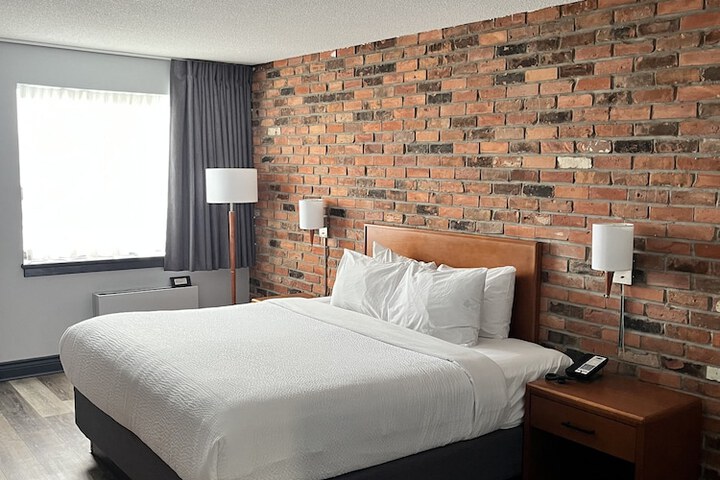 1 King Bed Deluxe Room (14 of 22)