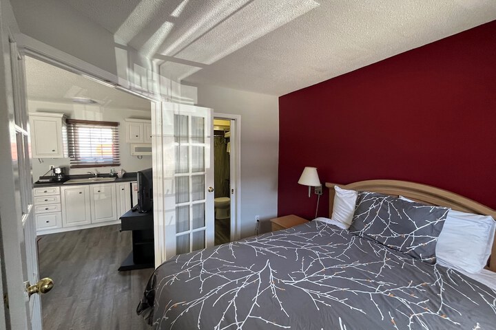 Room 43 of 118
