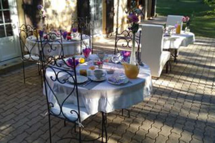 Dining 53 of 62