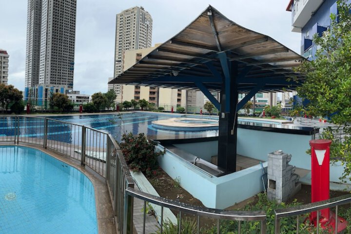 Pool 60 of 77