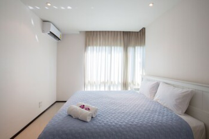 Room 26 of 29