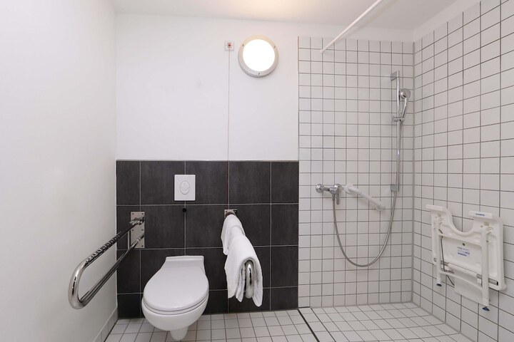 Clean Restrooms