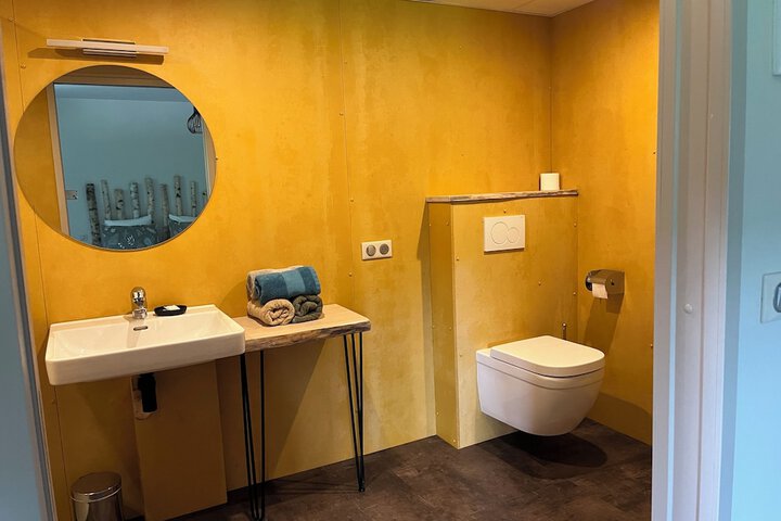 Room 86 of 97