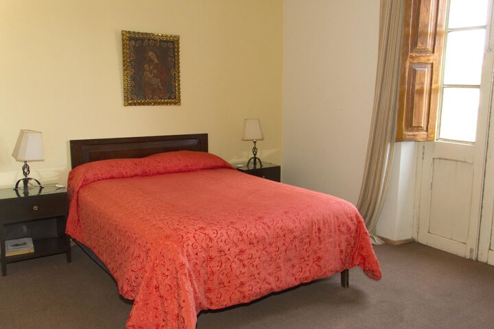Room 26 of 86
