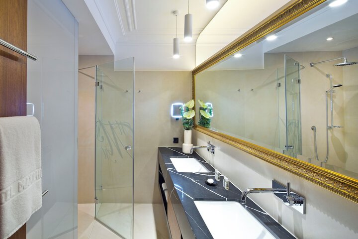 Bath Interior