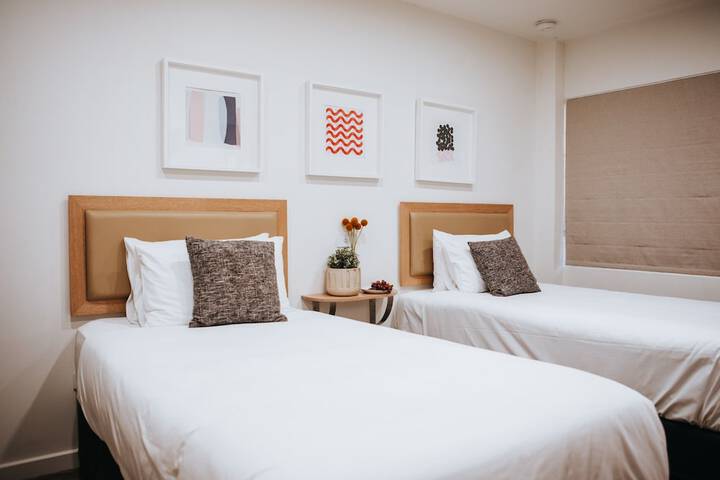 Room 4 of 58