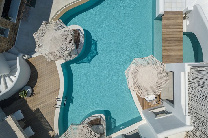 Pool 45 of 104