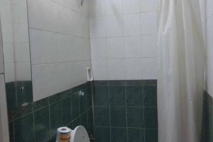 Room 7 of 8