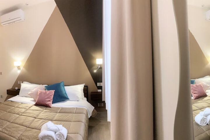 Room 15 of 30