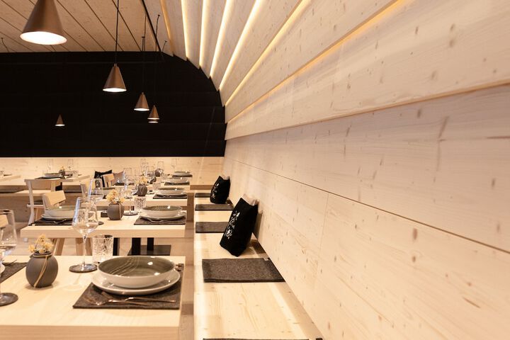 Dining 114 of 162