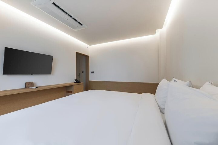 Room 21 of 45