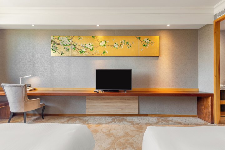 Room 42 of 86