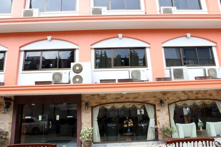 Hotel 67 of 71