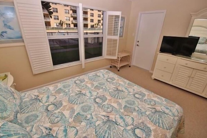 Room 28 of 264