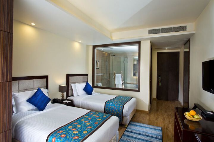Room 3 of 29