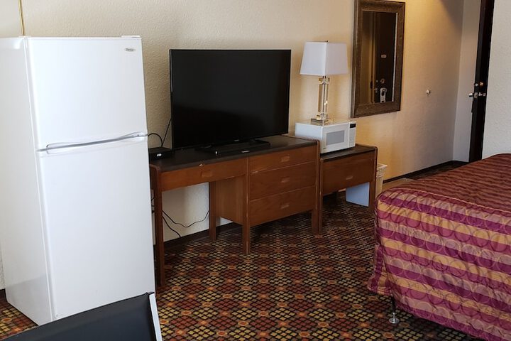 Room 7 of 32