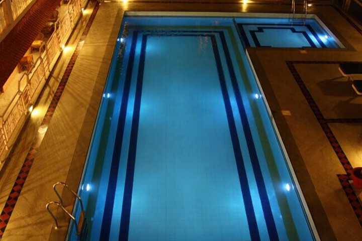 Pools & Facilities
