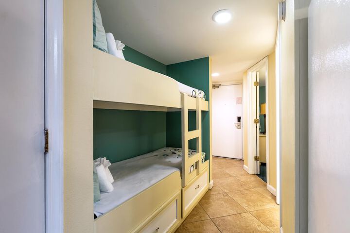 Room 8 of 58