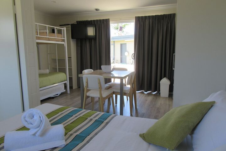 Room 21 of 93