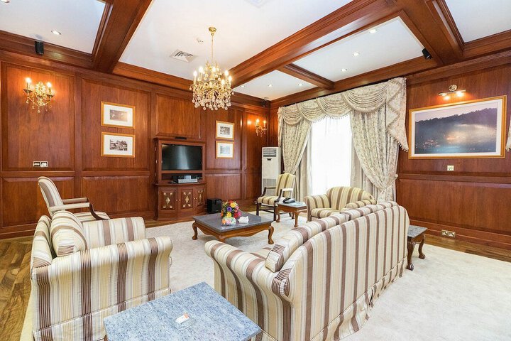 Room 31 of 104